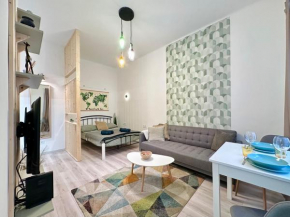 Colorful Condo by the Danube
